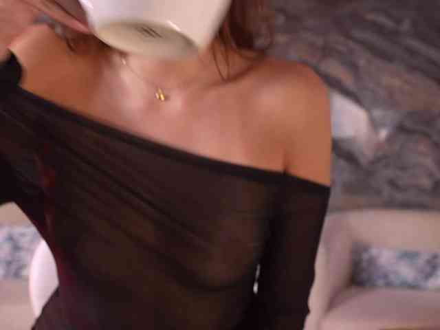 NaomiSainz webcam