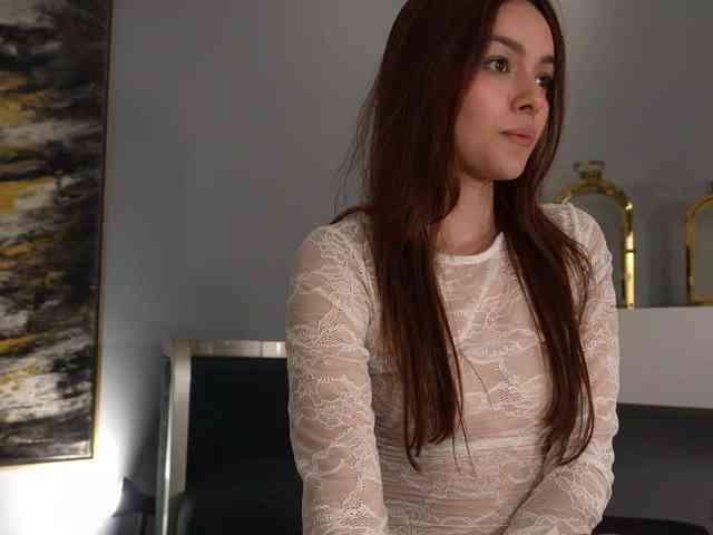 NaomiSainz webcam