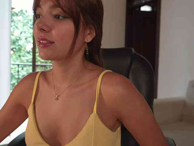 NaomiSainz