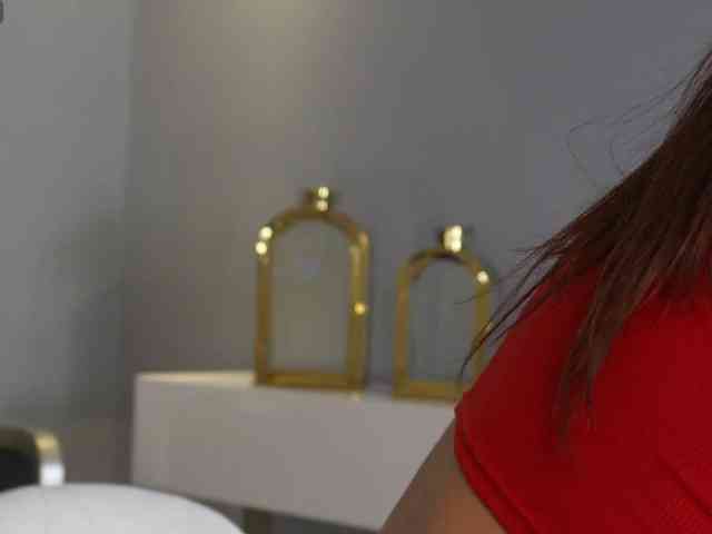 NaomiSainz
