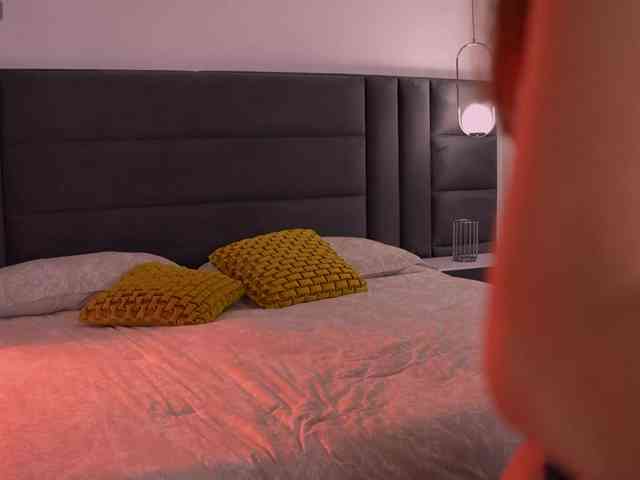 live porno NaomiSainz