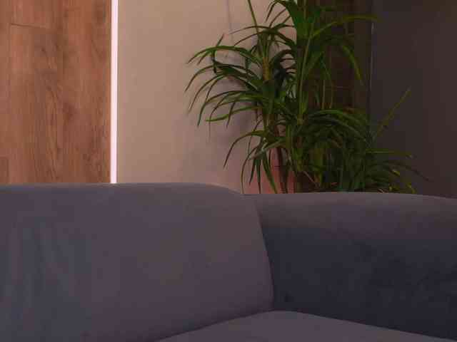 NaomiSainz webcam
