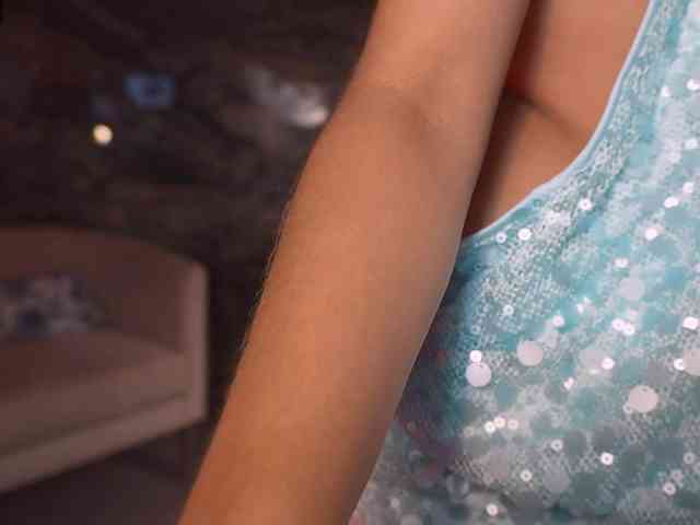NaomiSainz webcam