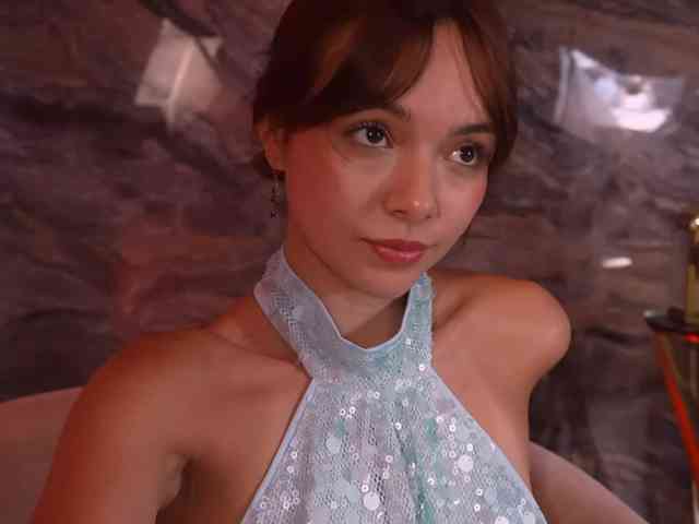 NaomiSainz webcam