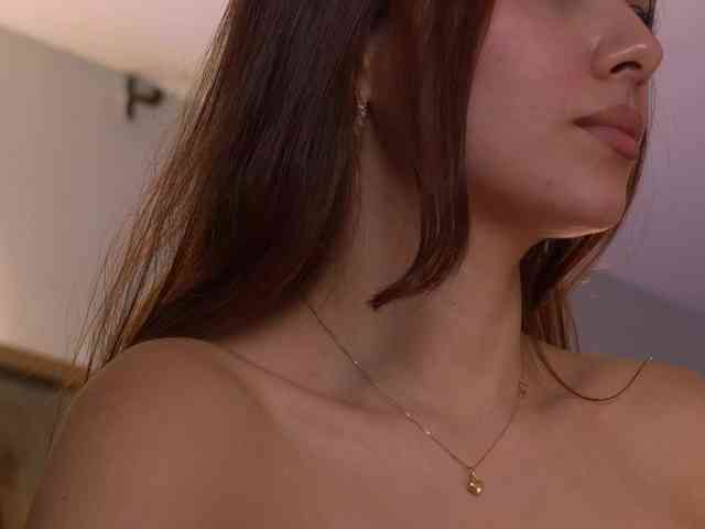 NaomiSainz webcam