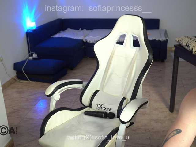 Kristian054's BongaCams show and profile