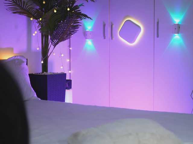 Antoniagold live cam on BongaCams
