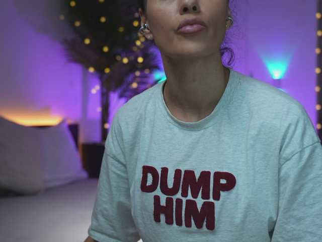 Antoniagold live cam on BongaCams