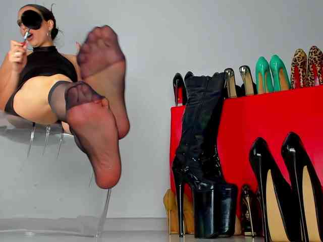 MistressK webcam