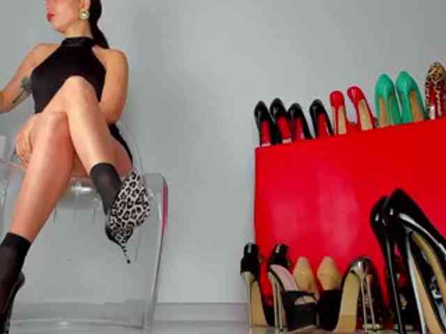MistressK webcam