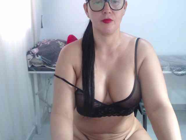 ZaraSexy69 webcam
