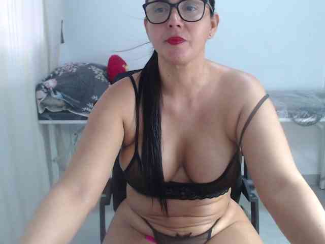 ZaraSexy69 webcam