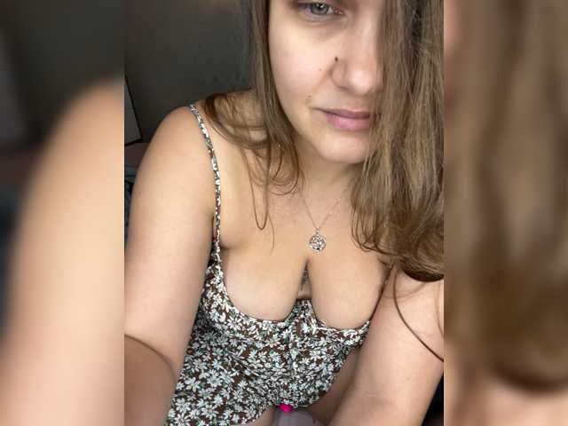 Mira-1-1 live cam on BongaCams