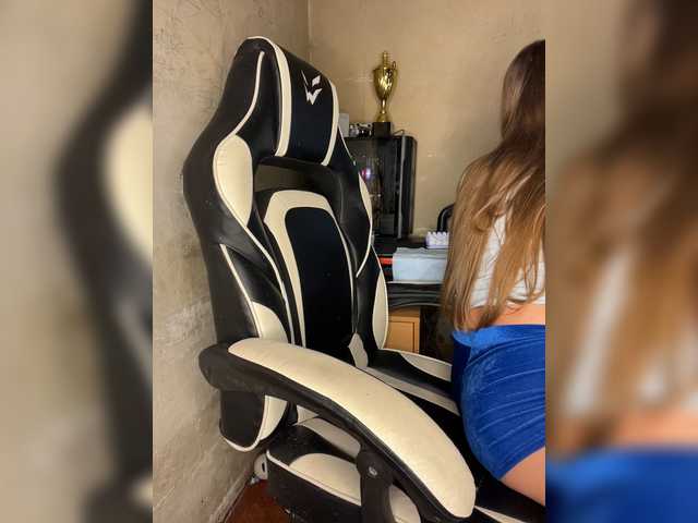 Mira-1-1 live cam on BongaCams