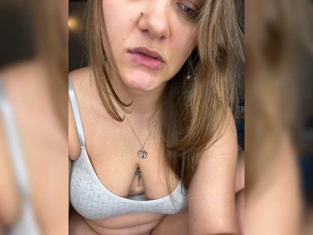 Mira-1-1 live cam on BongaCams