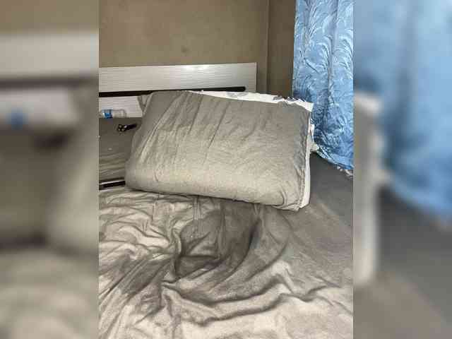 Mira-1-1 Sex Cam Show