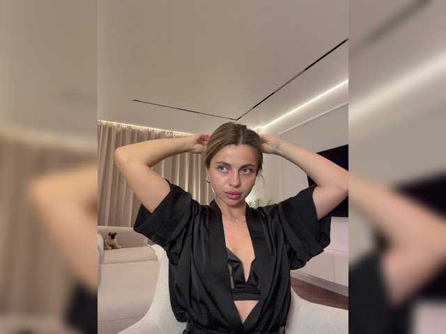 Nataliecroys live webcam show