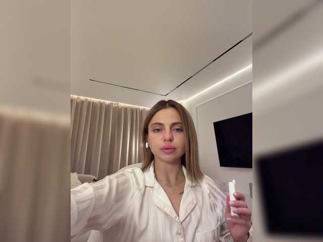 Nataliecroys live cam on BongaCams