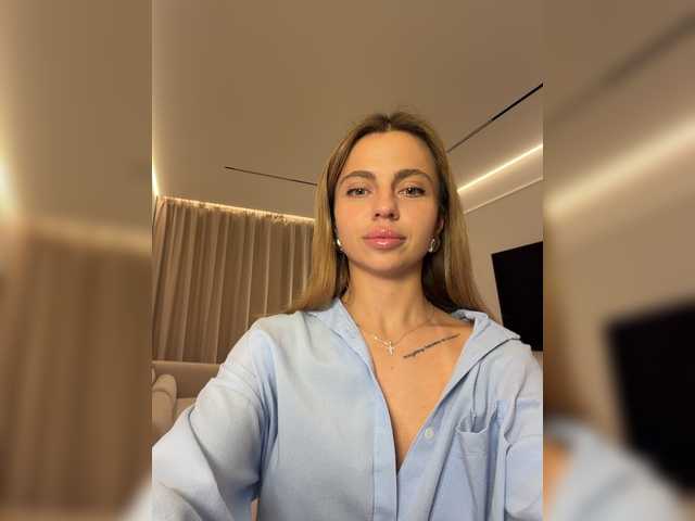 Nataliecroys live webcam show