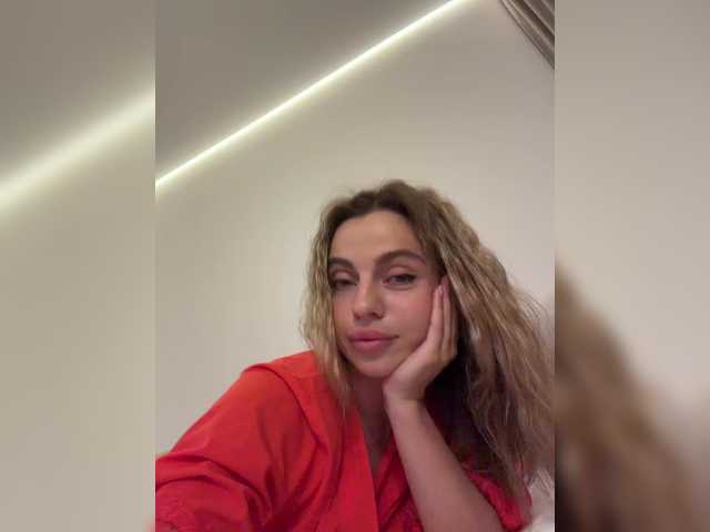 Nataliecroys Live Cam on BongaCams