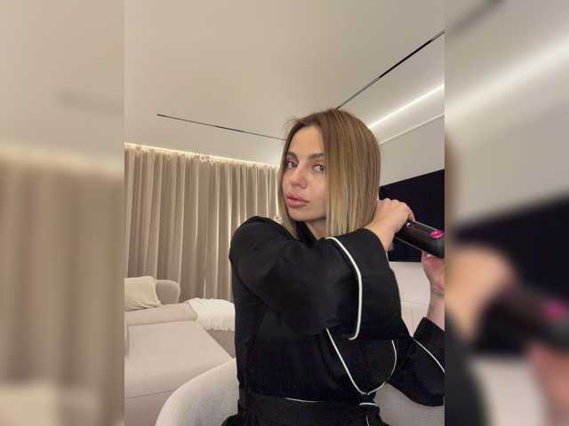 Nataliecroys live cam on BongaCams