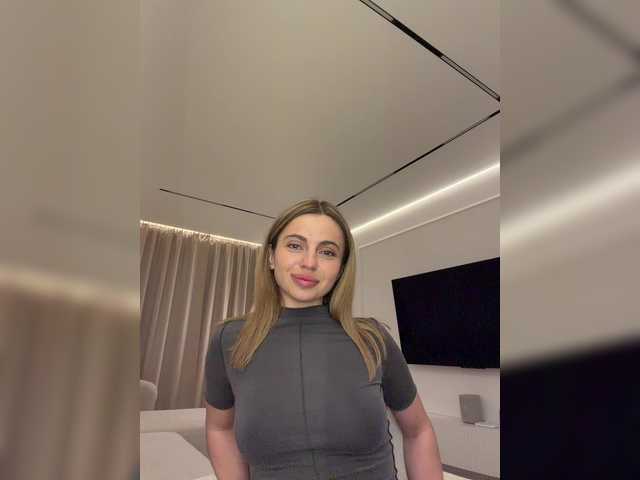 Nataliecroys's BongaCams show and profile