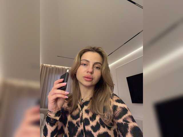 Nataliecroys live cam