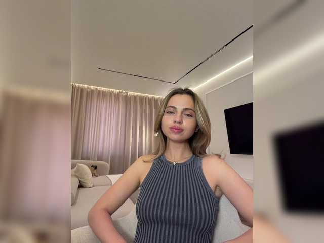 Nataliecroys live cam on BongaCams