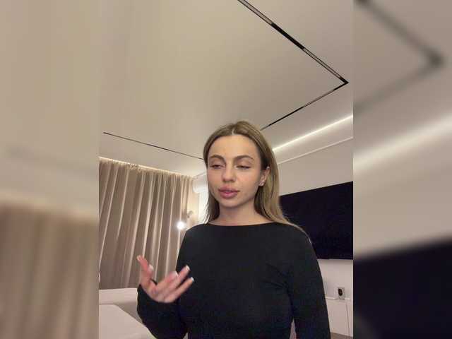 Nataliecroys's BongaCams show and profile