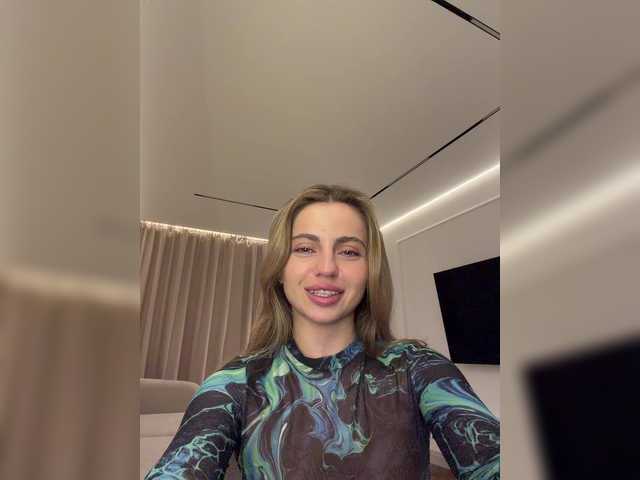 Nataliecroys's BongaCams show and profile