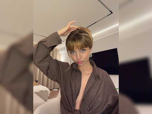 Nataliecroys live cam on BongaCams