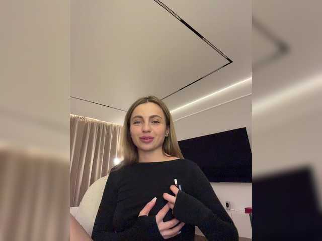 Nataliecroys's BongaCams show and profile