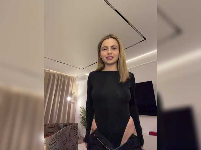 Nataliecroys's BongaCams show and profile