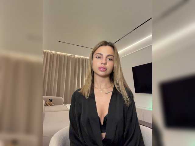 Nataliecroys live webcam show