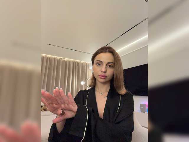 Nataliecroys live cam preview