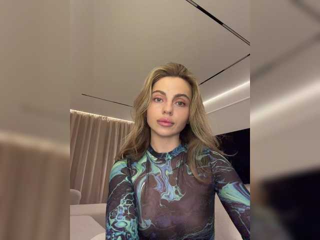 Nataliecroys's BongaCams show and profile