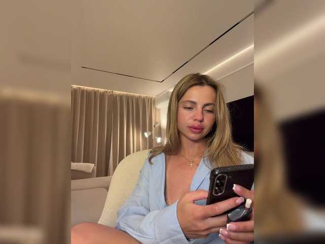 Nataliecroys live cam on BongaCams