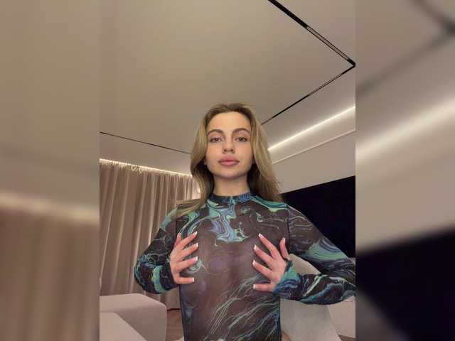 Nataliecroys's BongaCams show and profile