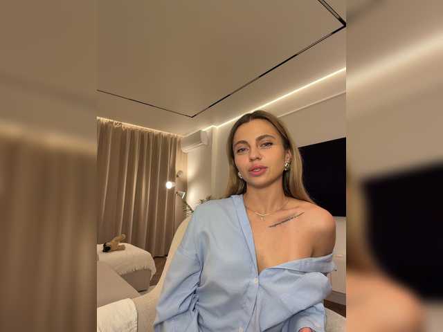 Nataliecroys live cam on BongaCams