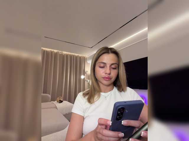Nataliecroys live cam on BongaCams