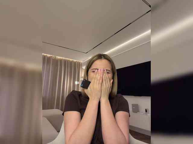 Nataliecroys webcam