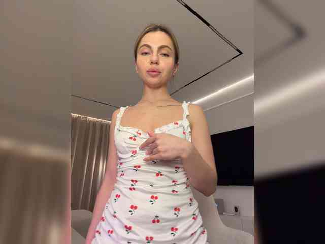 Nataliecroys webcam