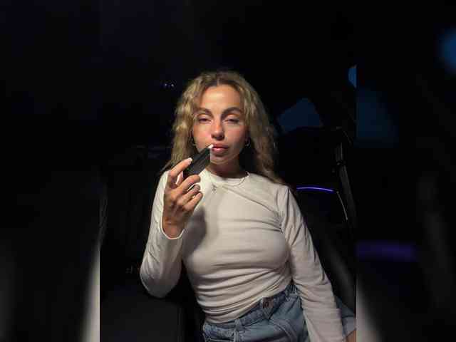 Nataliecroys webcam