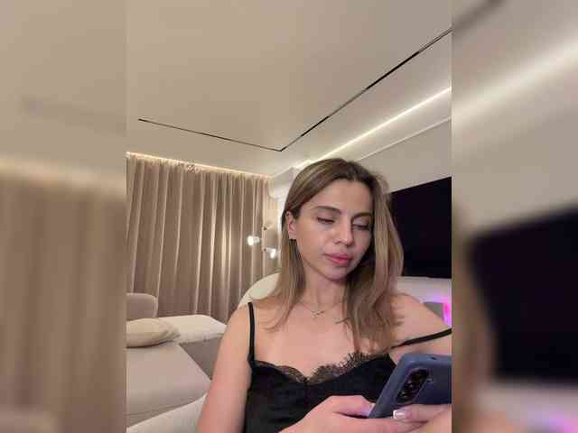Nataliecroys webcam