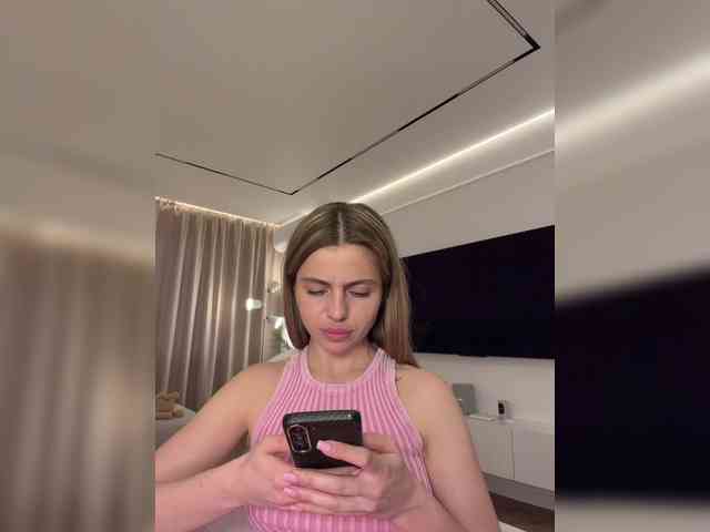 Nataliecroys webcam