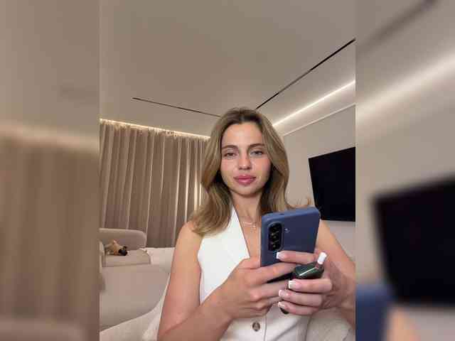Nataliecroys webcam