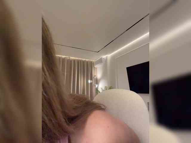 Nataliecroys webcam