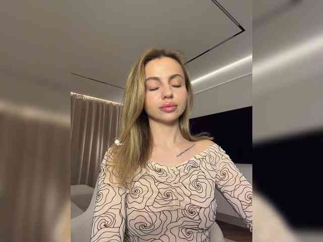 Nataliecroys webcam