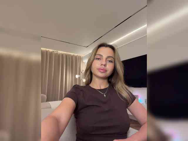 Nataliecroys webcam