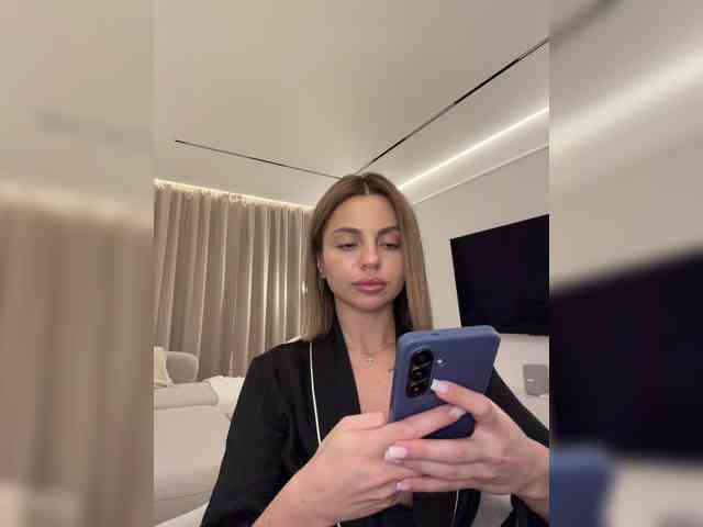 Nataliecroys webcam